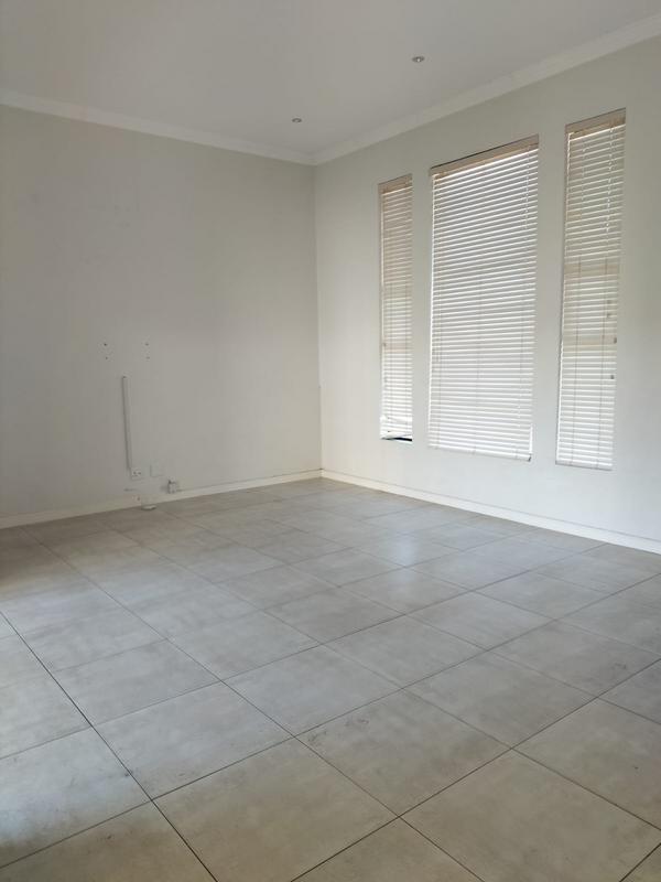 To Let 3 Bedroom Property for Rent in Parklands North Western Cape